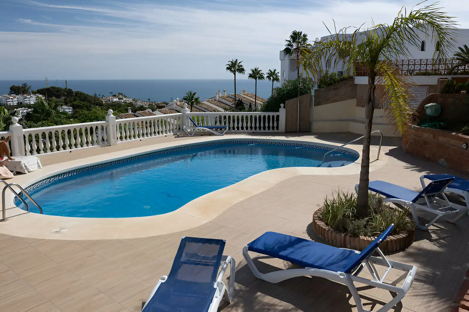 Schwimmbecken von Erdgeschoss zum Verkauf in Mijas mit Klimaanlage, Terrasse und Schwimmbad