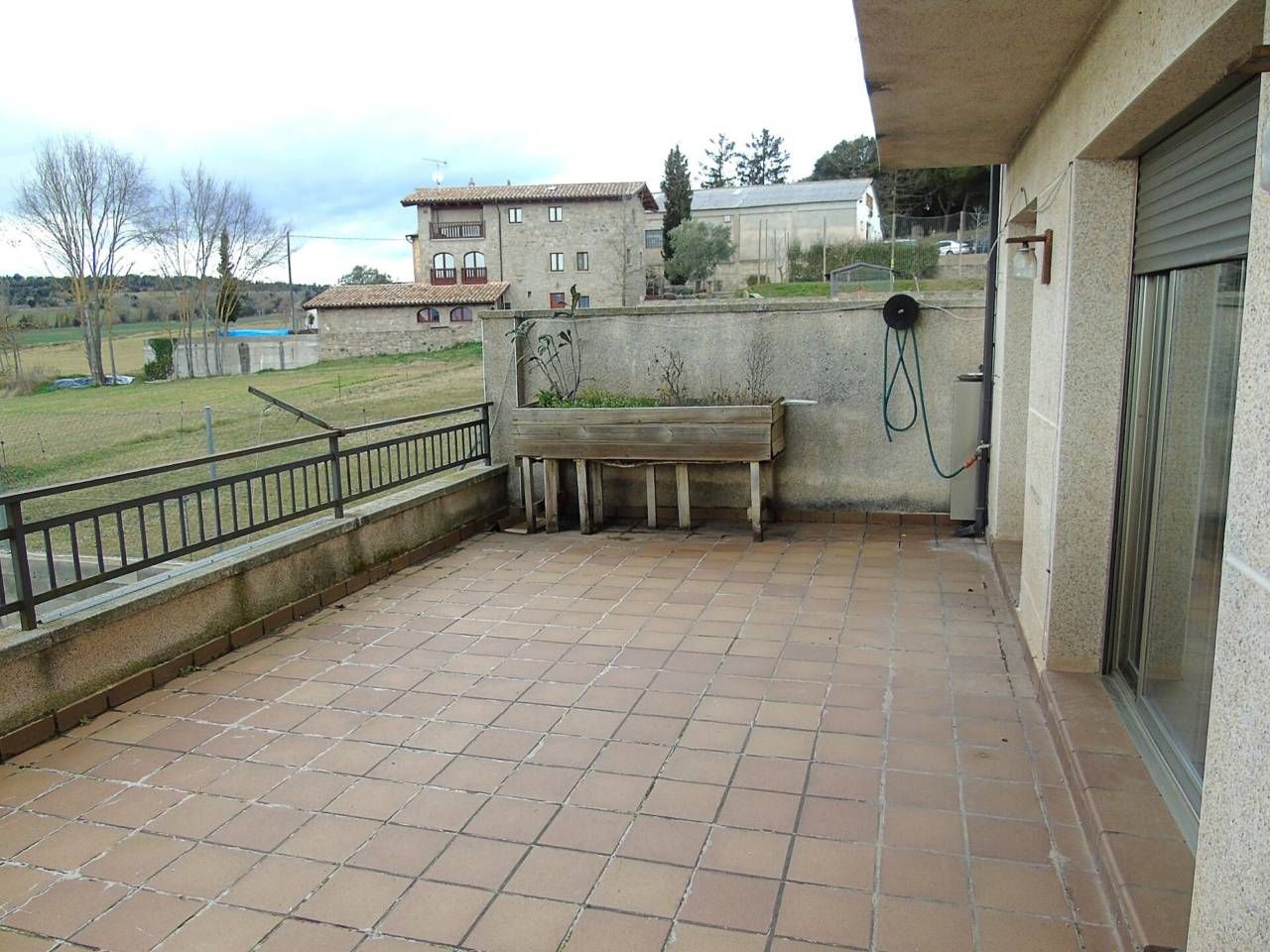 Terrasse von Wohnung zum Verkauf in Prats de Lluçanès mit Heizung, Privatgarten und Terrasse