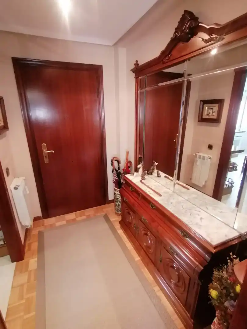 Bathroom of Flat for rent in Gijón   with Heating, Parquet flooring and Furnished