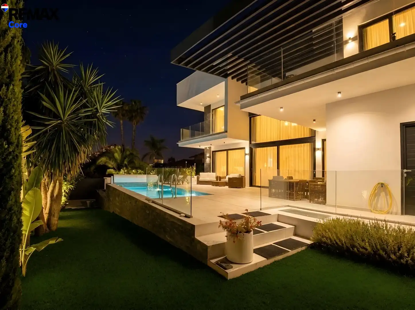 Terrassa de Casa o xalet en venda en Marbella amb Aire condicionat, Calefacció i Jardí privat