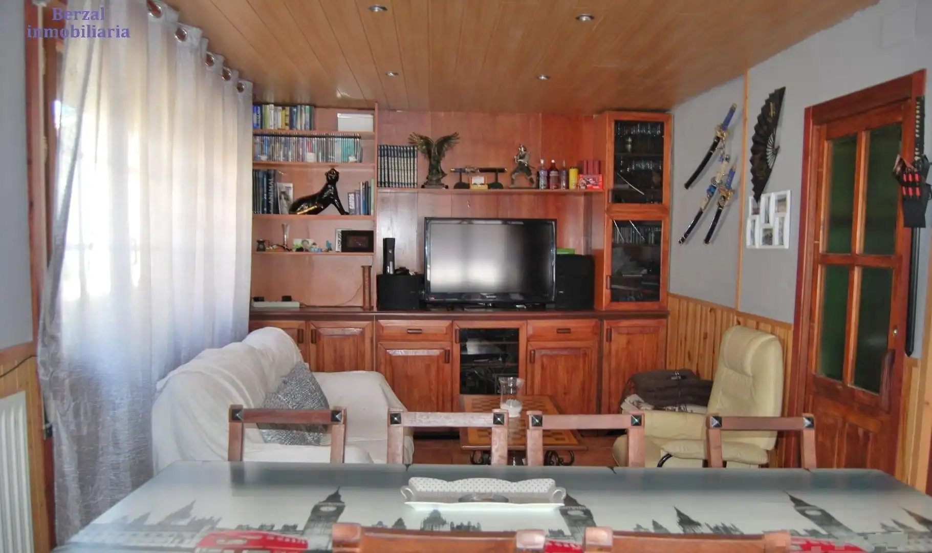 Living room of Houses for sale in Hornos de Moncalvillo  with Private garden, Terrace and Storage room
