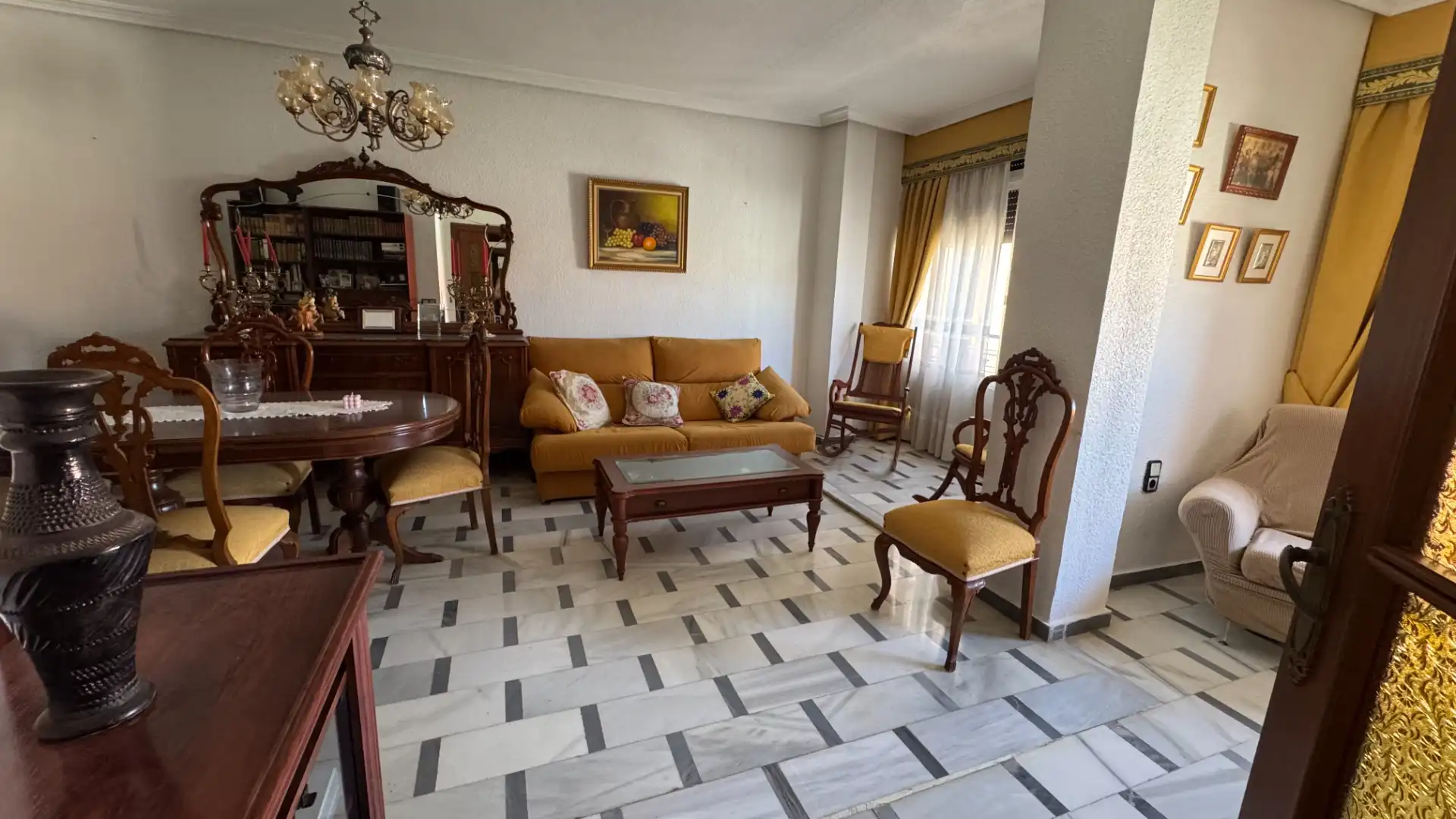 Sala de estar de Piso en venta en Dolores con Amueblado, Horno y Lavadora
