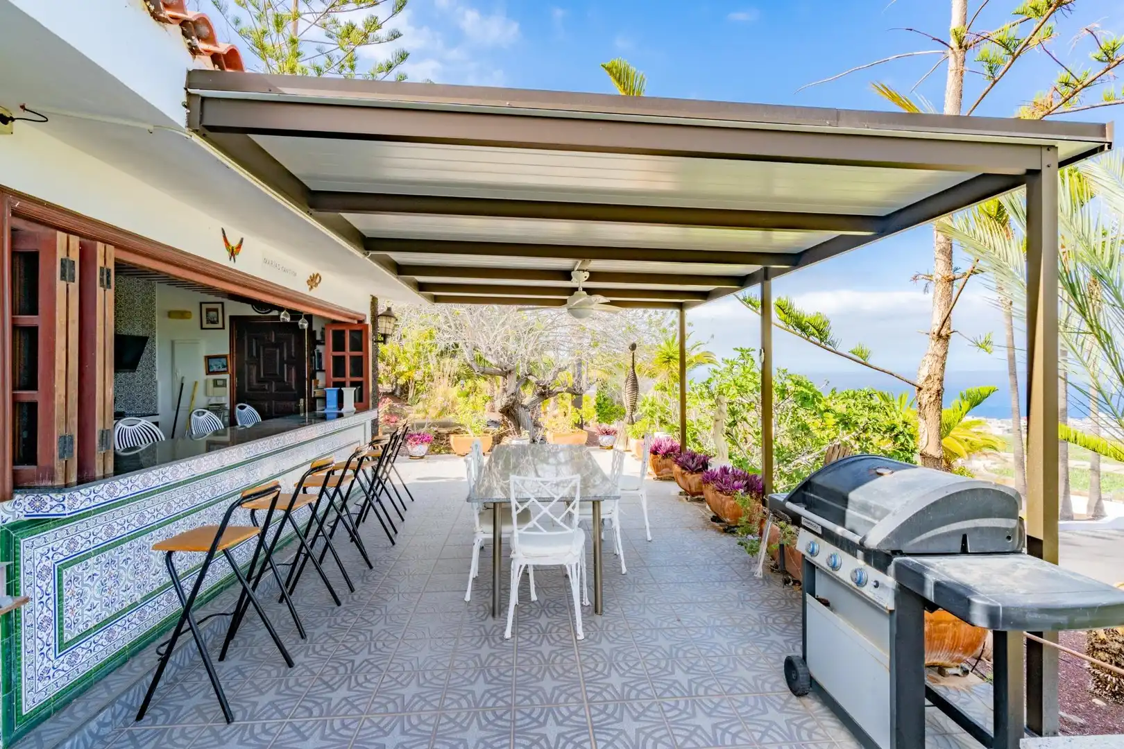 Terrassa de Casa o xalet en venda en Guía de Isora amb Aire condicionat, Jardí privat i Terrassa