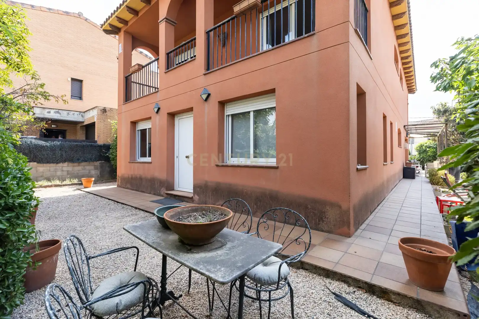 Vista exterior de Casa o chalet en venta en Parets del Vallès con Aire acondicionado y Balcón
