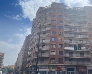 Vista exterior de Àtic en venda en  Zaragoza Capital amb Aire condicionat i Terrassa