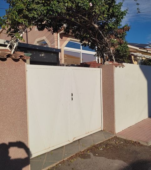 Foto 2 de Casa o chalet en venta en Carrer Costa Dorada, 9, Rojales, Alicante