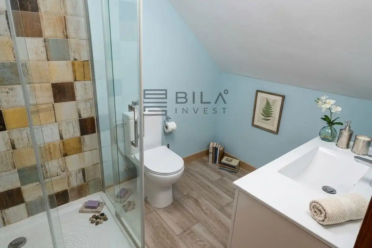 Semi-detached house with pool for sale in Lomas del Pozuelo, imagen 15