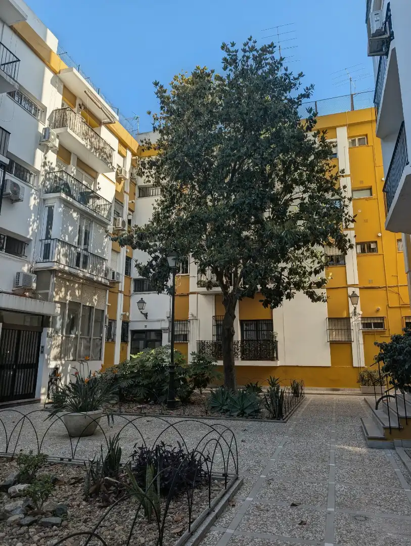 Exterior view of Flat for sale in Sevilla  with Air Conditioner, Furnished and Balcony