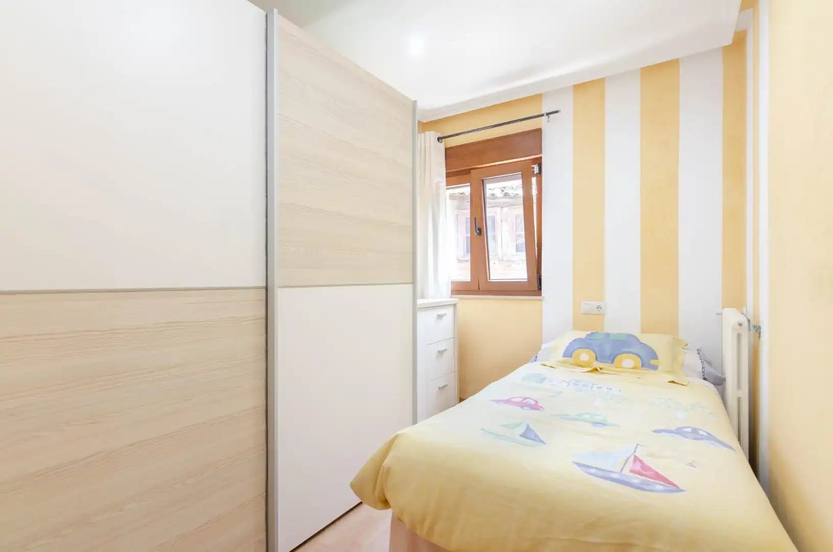 Habitación de Casa o chalet en venta en Langreo con Jardín privado y Amueblado