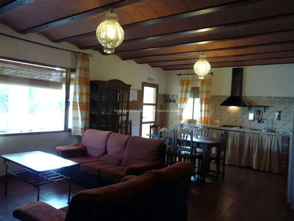 Sala de estar de Finca rústica en venta en Jaén con Jardín privado y Piscina