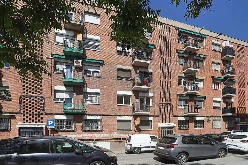 Vista exterior de Piso en venta en Sabadell