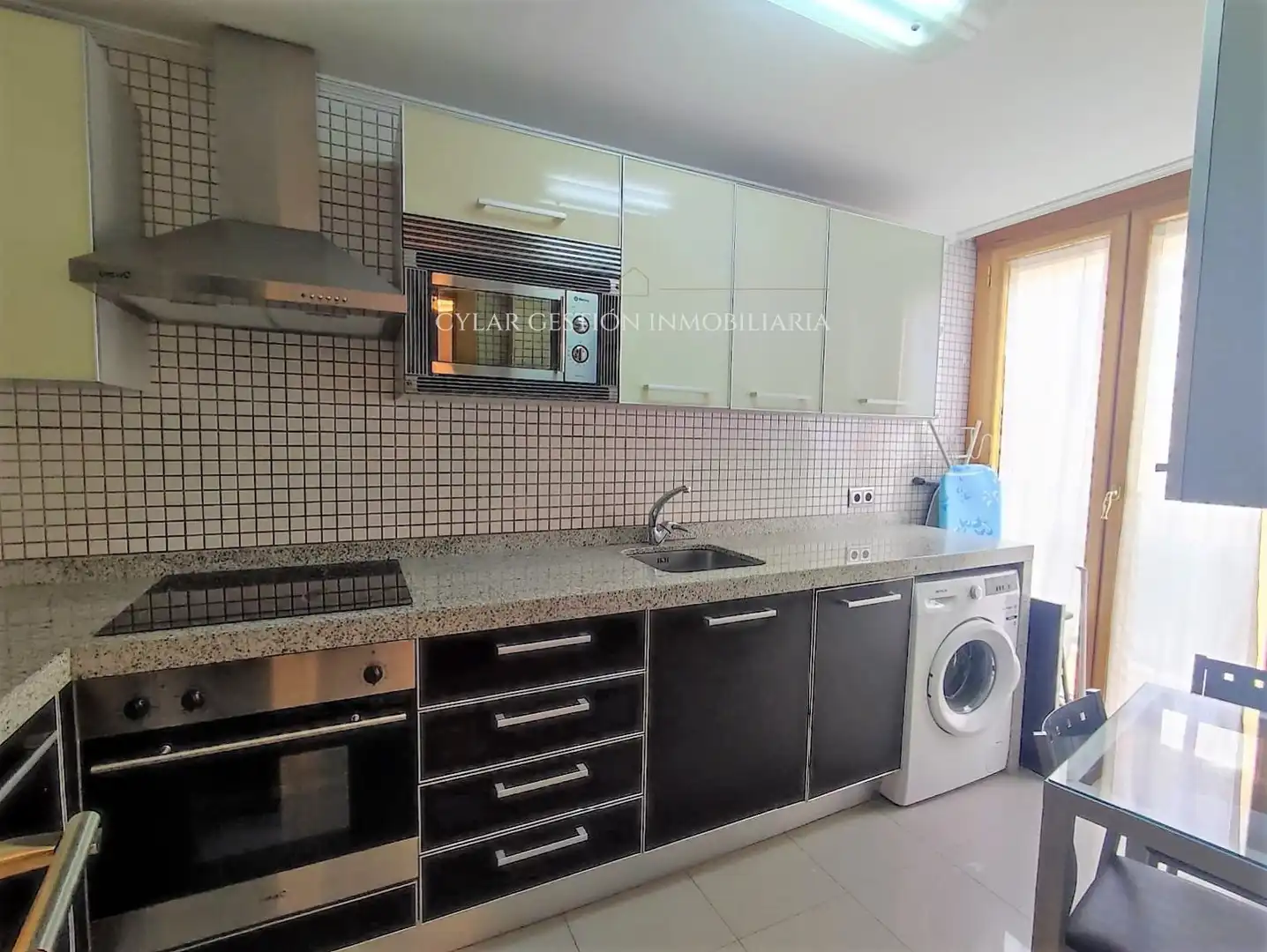 Kitchen of Flat for rent in Salamanca  with Heating, Parquet flooring and Terrace