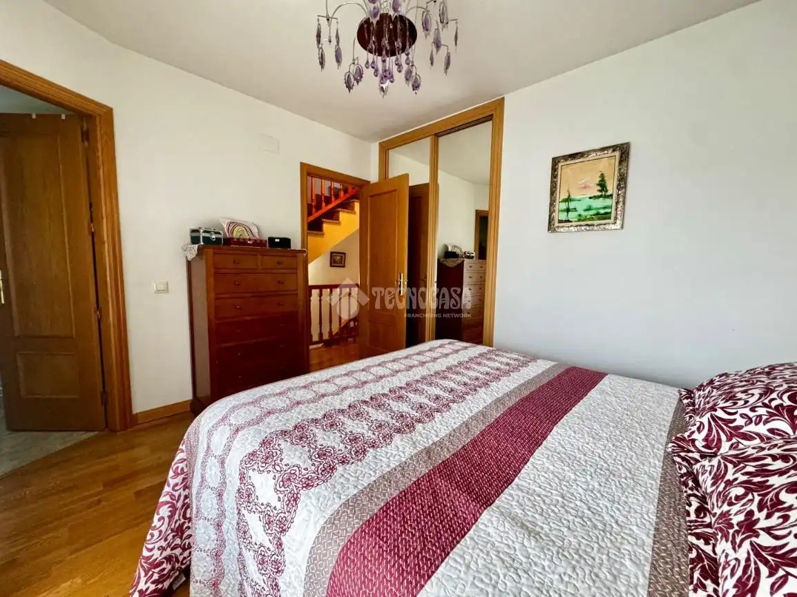 Habitación de Casa adosada en venta en Pedrezuela con Aire acondicionado, Terraza y Amueblado