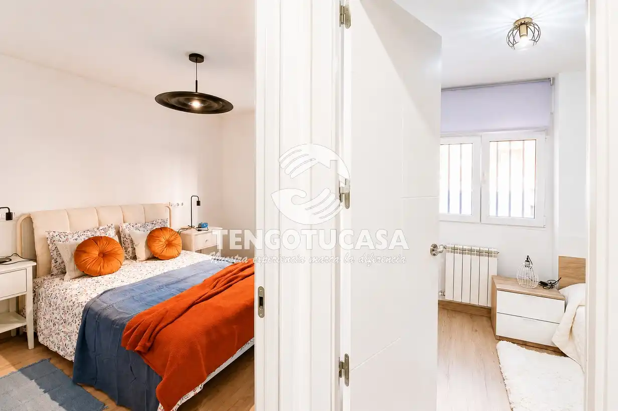 Bedroom of Flat for sale in Madrid  with Air Conditioner, Heating and Terrace