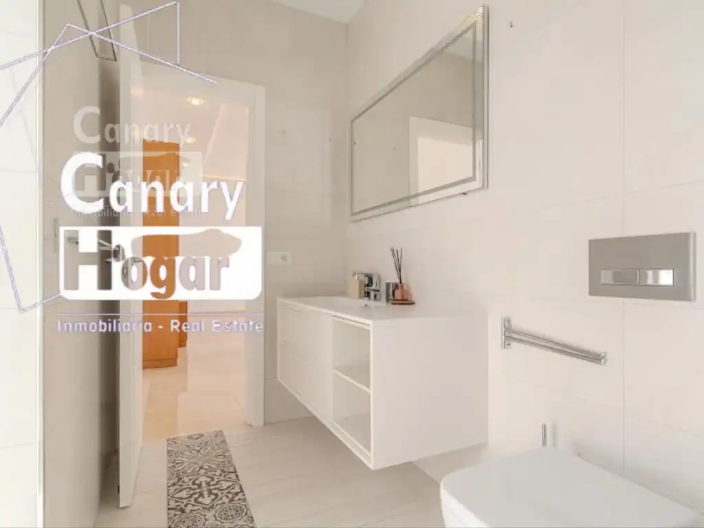 Bathroom of Houses for sale in Adeje  with Air Conditioner and Swimming Pool
