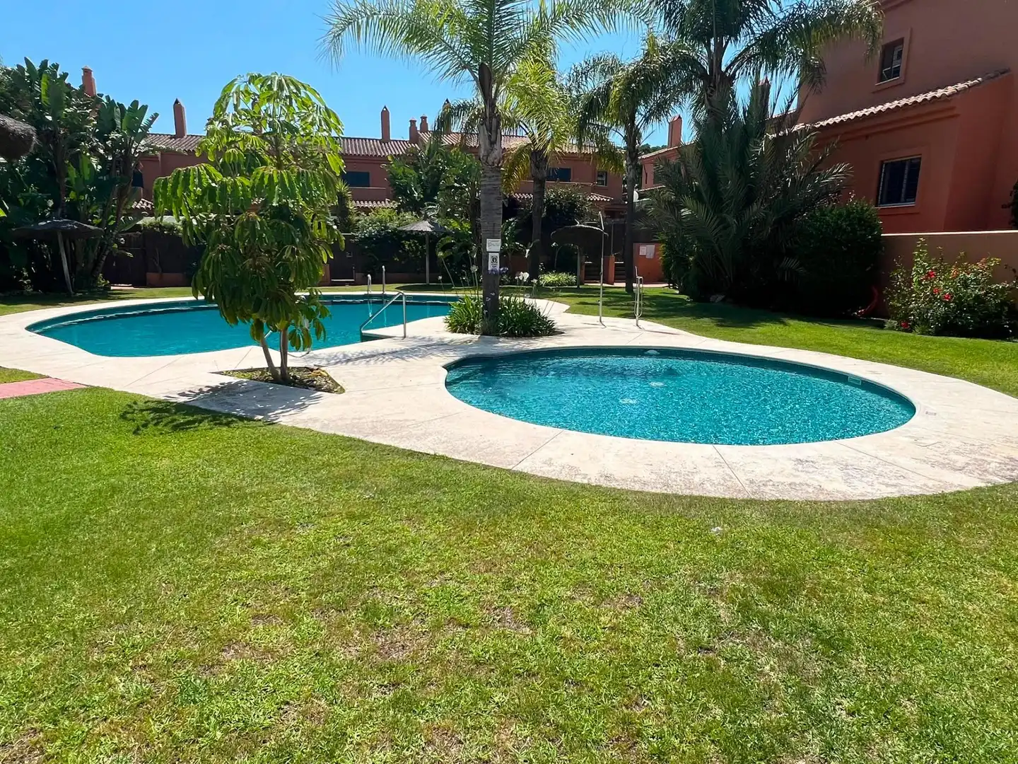 Swimming pool of Detached homes for rent in El Puerto de Santa María  with Air Conditioner, Heating and Private garden