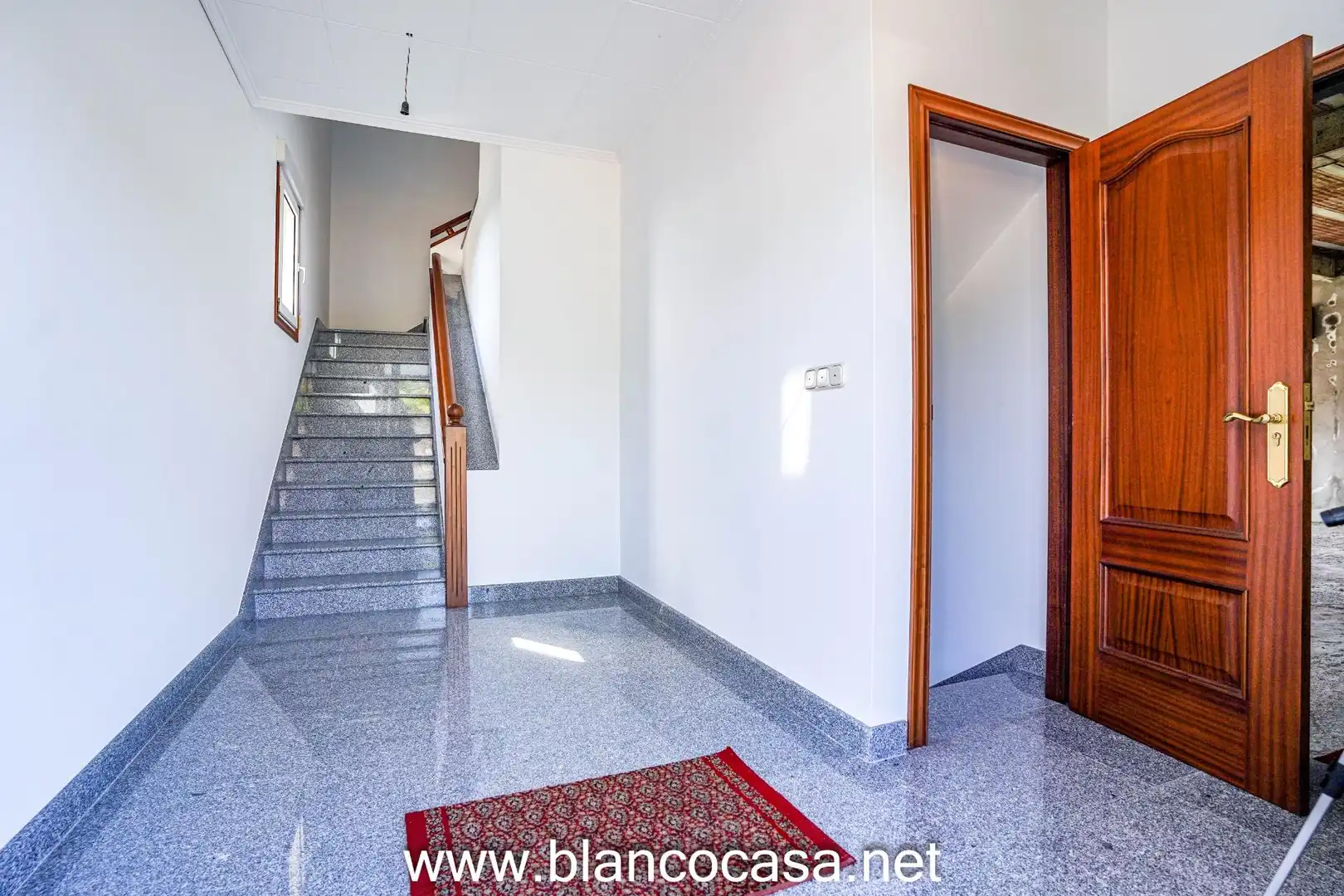 Casa o chalet en venta en Carballo con Calefacción, Jardín privado y Trastero