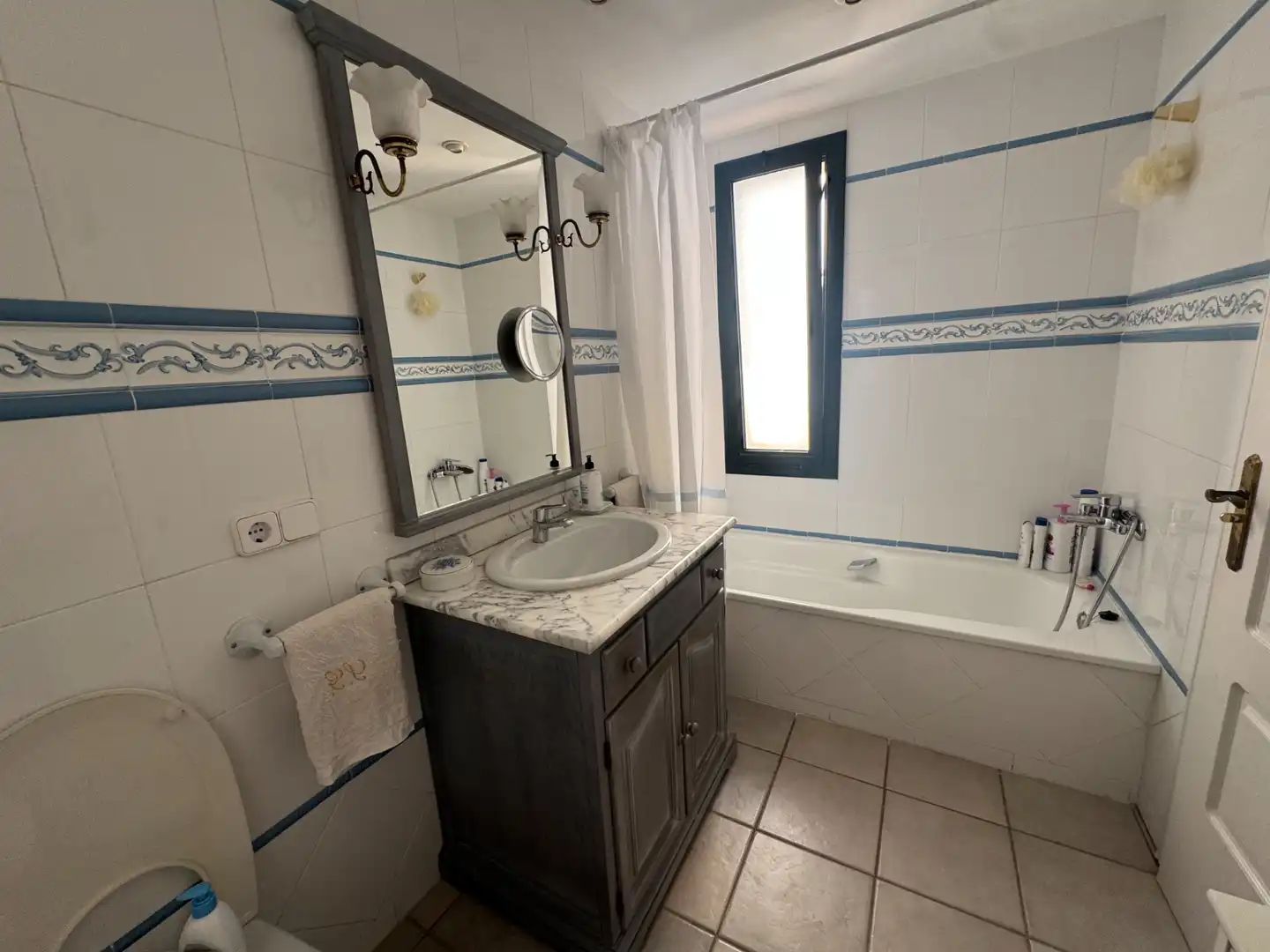 Bany de Casa o xalet de lloguer en Sant Feliu de Guíxols amb Calefacció, Terrassa i Moblat