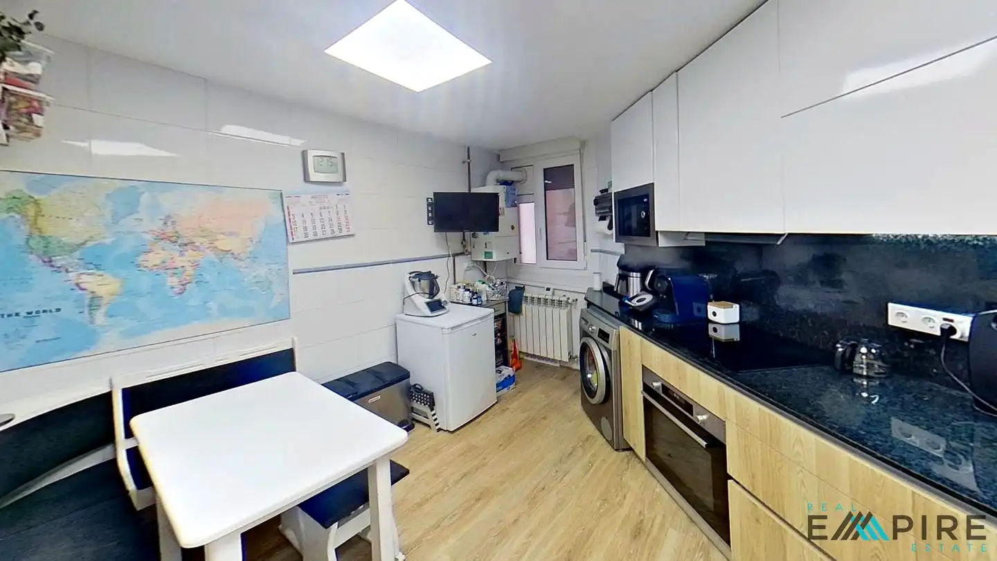 Cocina de Piso en venta en Parla con Aire acondicionado, Calefacción y Internet