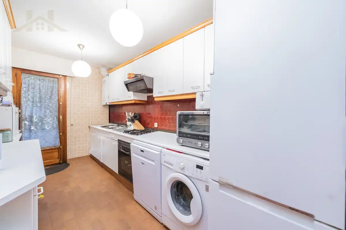 Cocina de Casa adosada en venta en Pozuelo de Alarcón con Aire acondicionado, Calefacción y Terraza