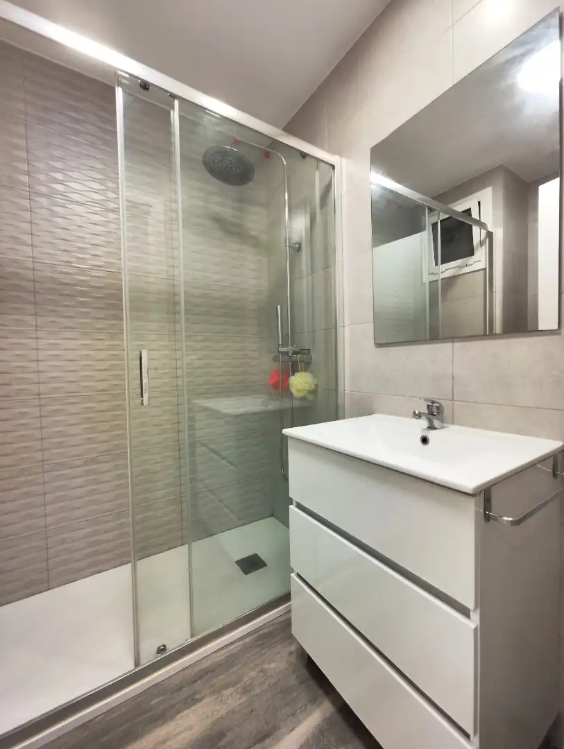 Bathroom of Buildings for sale in Barcelona