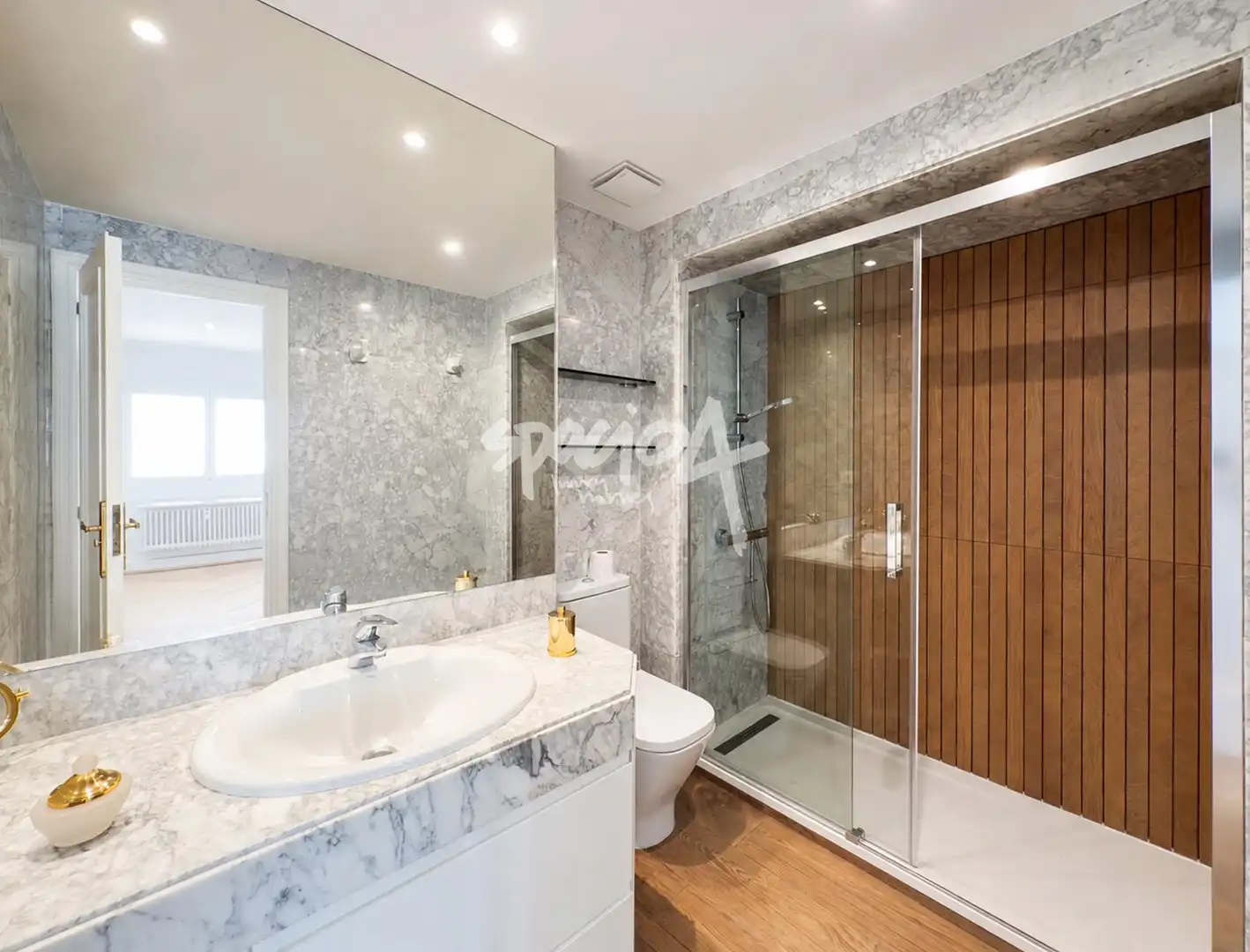 Badezimmer von Wohnung zur Miete in Barrio de Salamanca