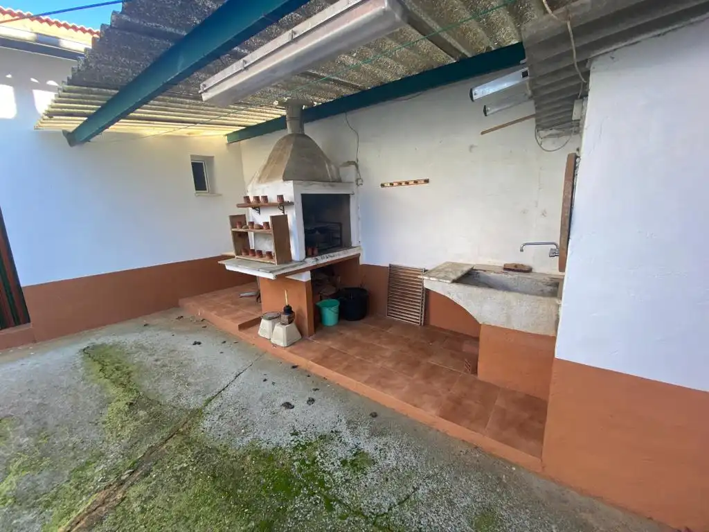 Cocina de Casa o chalet en venta en Algadefe con Calefacción, Trastero y Amueblado