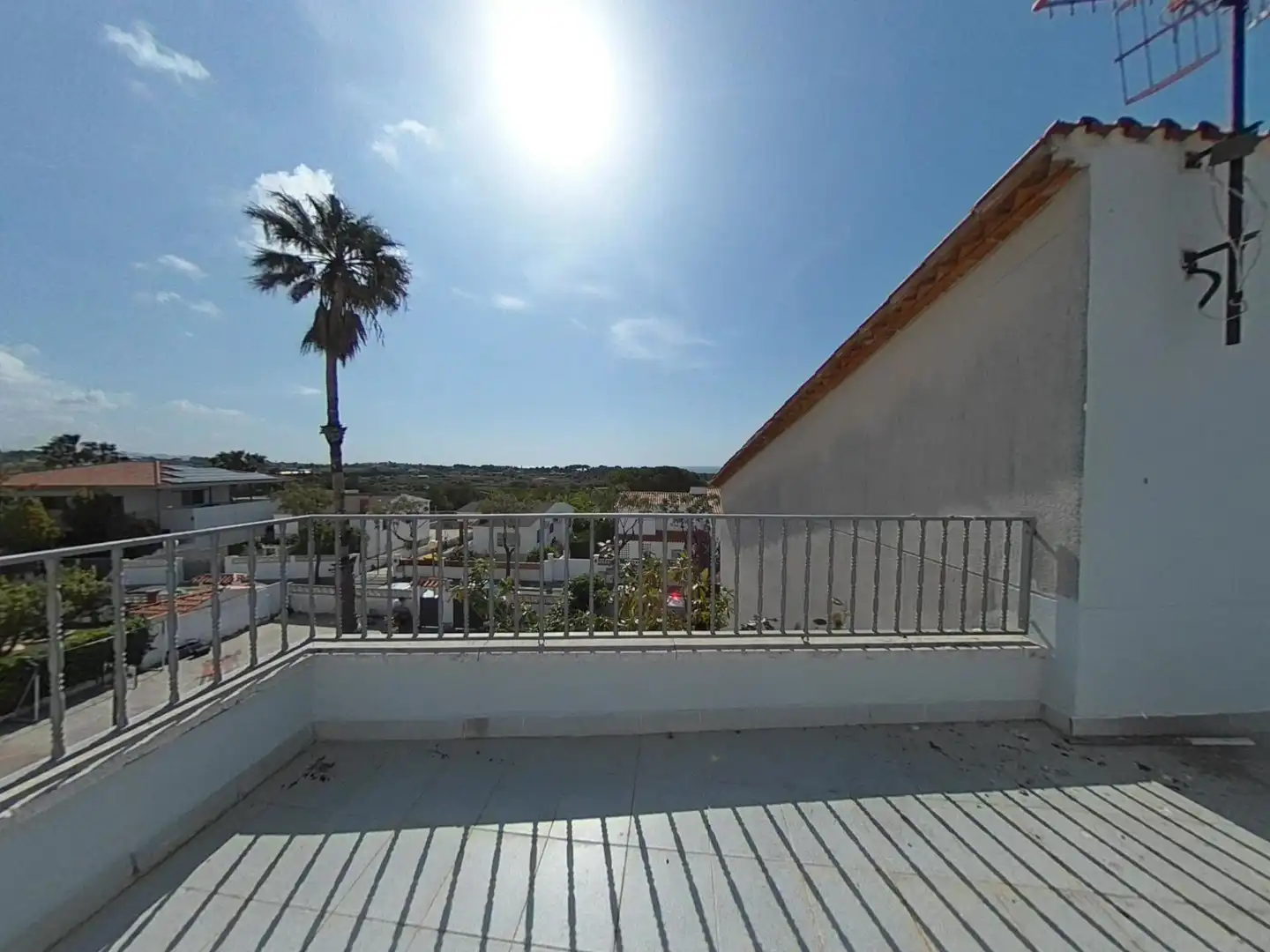Terraza de Casa o chalet en venta en Vilanova i la Geltrú con Jardín privado, Terraza y Trastero