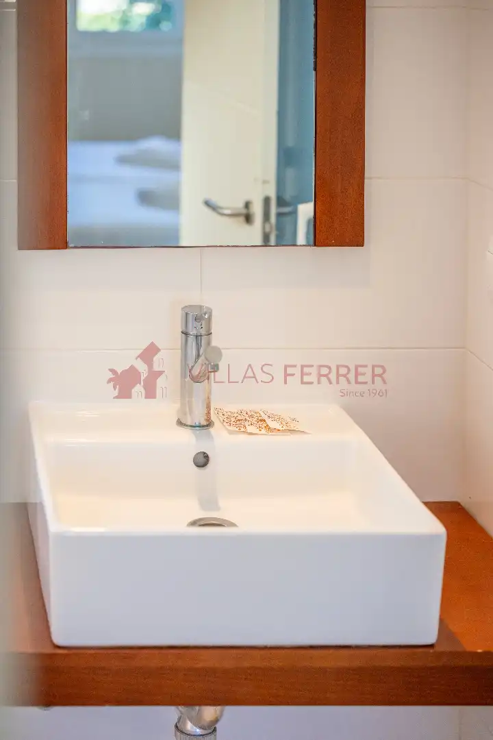 Bathroom of Flat for sale in Dénia  with Air Conditioner, Terrace and Furnished