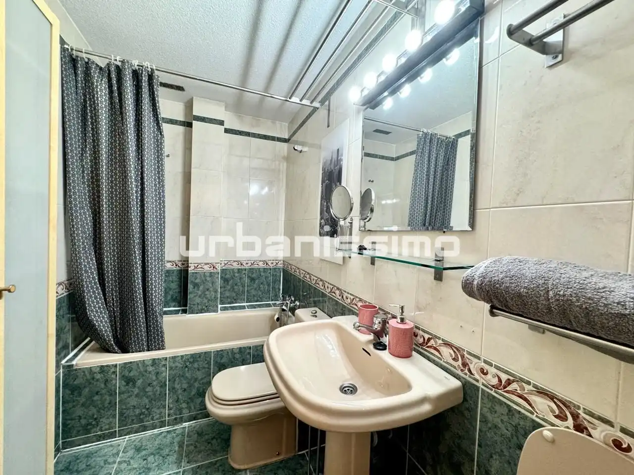 Apartament de lloguer a Esperanza Sánchez Carrascosa, Valdeacederas