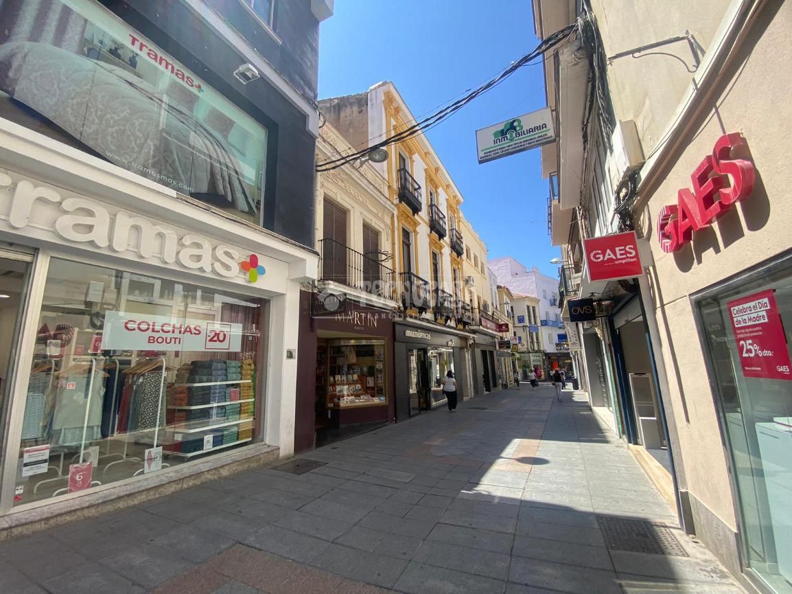 Exterior view of Study for sale in Mérida  with Air Conditioner and Balcony