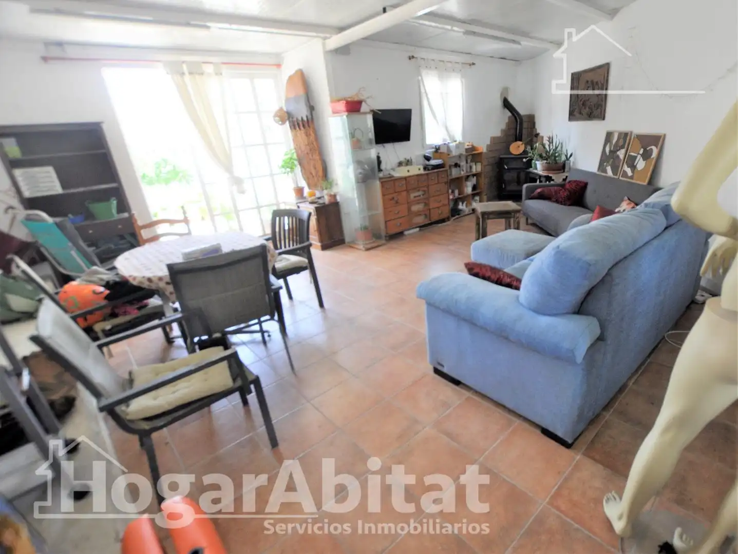 Sala de estar de Casa o chalet en venta en Chiva con Aire acondicionado, Calefacción y Jardín privado