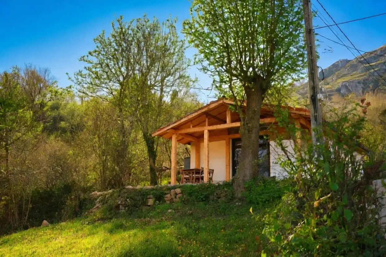 Vista exterior de Casa o chalet en venta en Parres con Calefacción y Amueblado