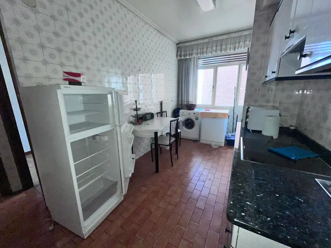 Cocina de Piso en venta en Vitoria - Gasteiz con Calefacción, Parquet y Terraza