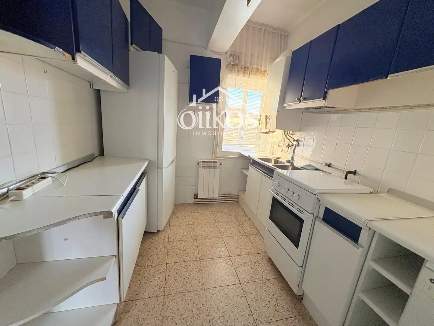 Cuina de Pis en venda en Santa Marta de Tormes amb Calefacció, Traster i Balcó