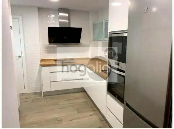 Kitchen of Flat for rent in Sevilla  with Air Conditioner, Terrace and Furnished