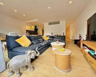 Living room of Flat for sale in Blanes  with Air Conditioner, Heating and Parquet flooring