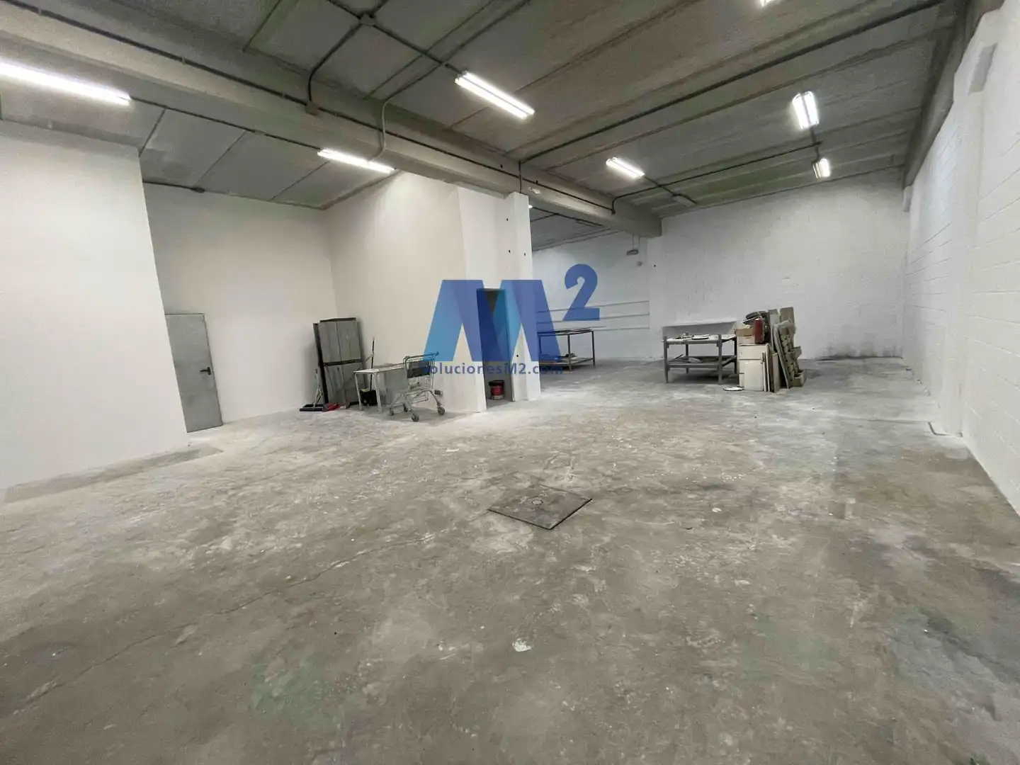 Industrial building to rent in Empleo