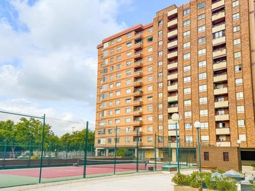 Wohnung mit Aufzug zum Verkauf in via hispanidad 30, zaragoza