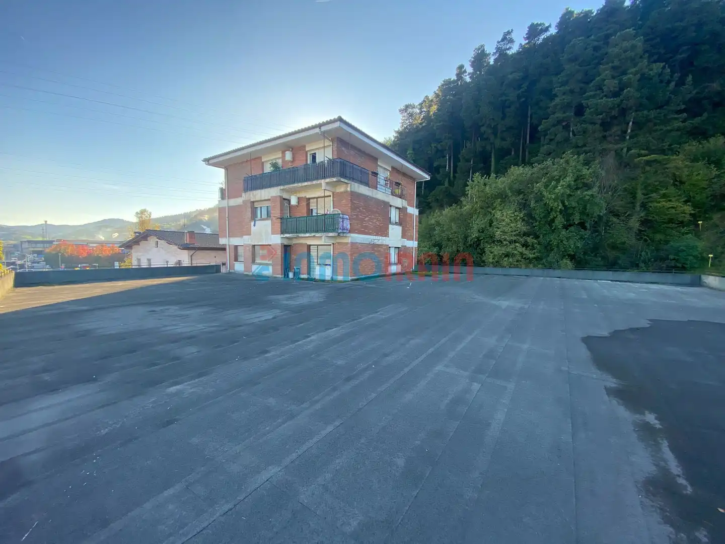Parking of Industrial buildings for rent in Olaberria