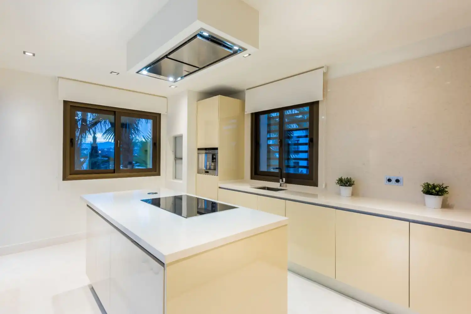Cocina de Casa o chalet de alquiler en Marbella con Aire acondicionado, Calefacción y Terraza