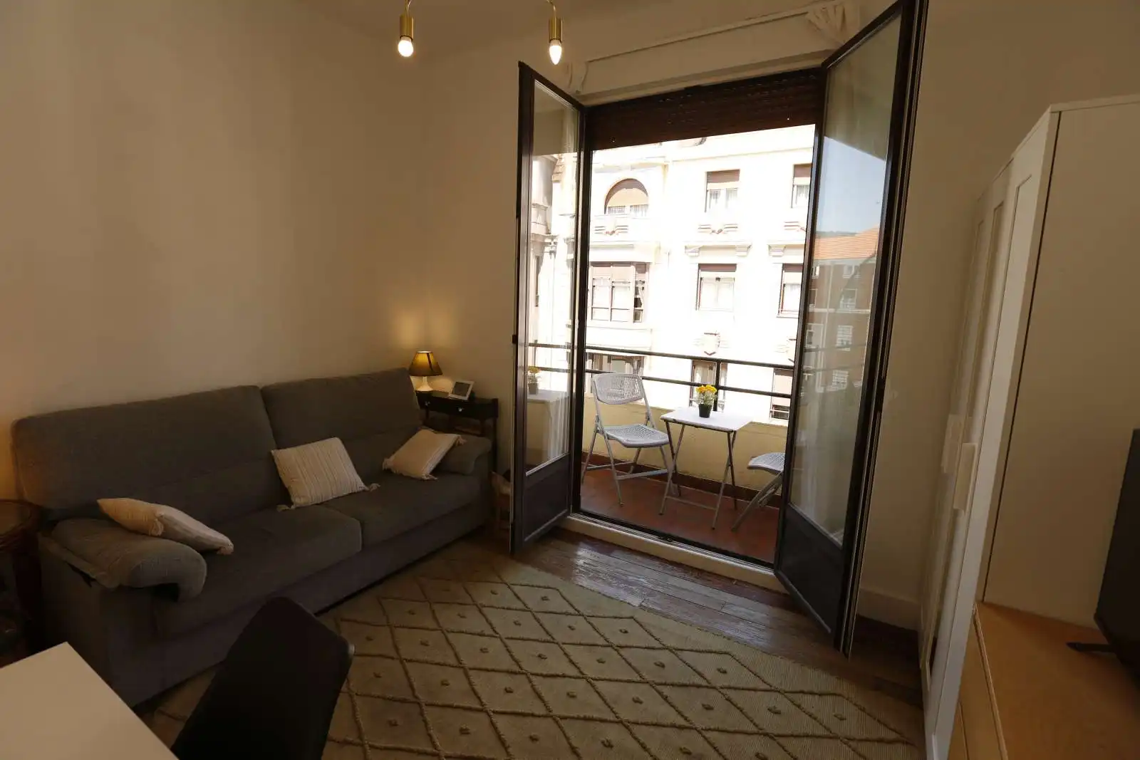 Wohnzimmer von Wohnung zur untervermieten in Bilbao  mit Klimaanlage, Heizung und Terrasse