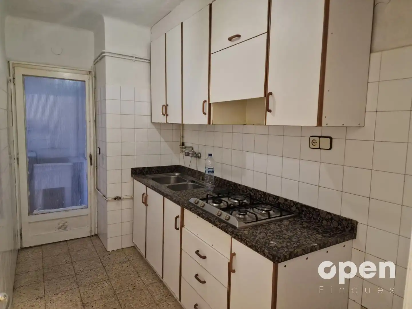 Cocina de Piso en venta en Terrassa con Terraza y Balcón