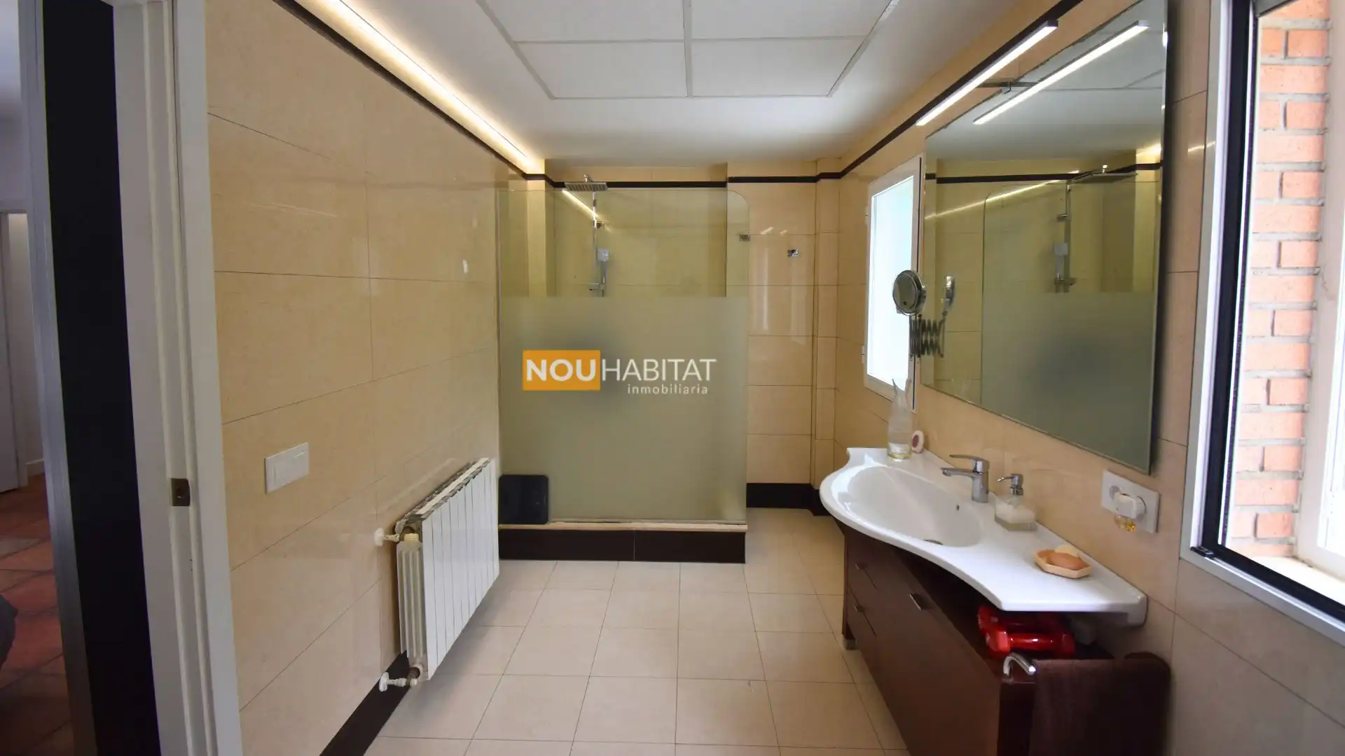 Baño de Casa o chalet en venta en Turís con Aire acondicionado, Calefacción y Jardín privado