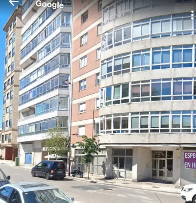 Vista exterior de Local en venta en Vigo 
