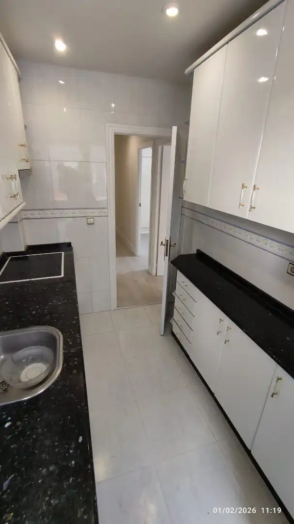 Cuina de Pis en venda en A Coruña Capital  amb Terrassa, Traster i Forn