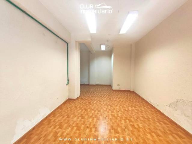 Local comercial en Venta en Calle Azorín, 3 en Buenavista - Chapatal