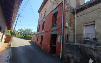 Vista exterior de Pis en venda en Langreo