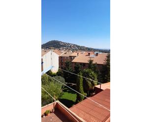 Vista exterior de Pis en venda en Berga amb Terrassa i Balcó