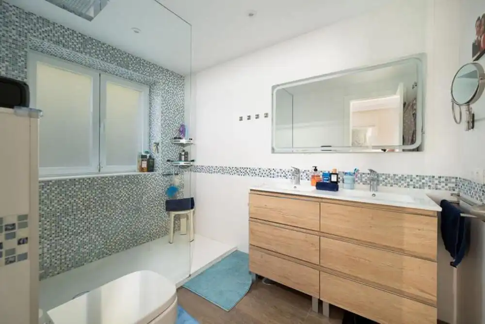 Apartamento con piscina en venta en Benahavís pueblo, imagen 5